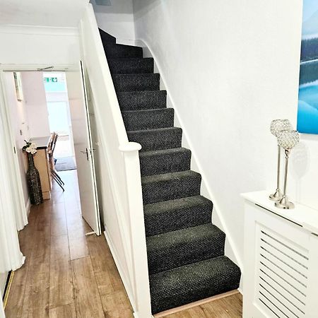 Cosy Room Stay 4 ซัตทอน ภายนอก รูปภาพ